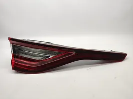 Renault Megane IV Tailgate rear/tail lights 