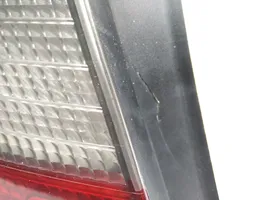 Nissan Primera Takaluukun takavalot 