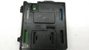 Renault Megane III Sterownik / Moduł ECU 