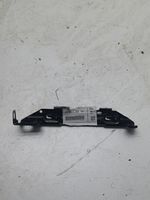 BMW 3 F30 F35 F31 Staffa di montaggio del radiatore 51647266167