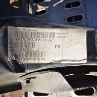 Volvo S60 Taka-apurunko YV1612FS3E2295662