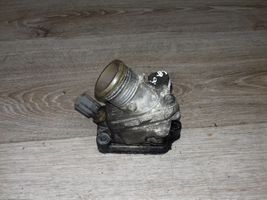 Volvo XC70 Boîtier de thermostat / thermostat 