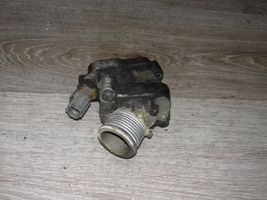 Volvo XC70 Boîtier de thermostat / thermostat 