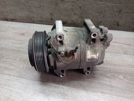 Volvo V70 Ilmastointilaitteen kompressorin pumppu (A/C) 8708581