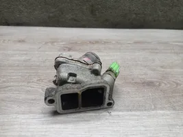 Volvo V70 Boîtier de thermostat / thermostat 