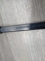 Volvo XC70 Braccio della spazzola tergicristallo anteriore 