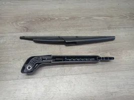 Volvo V70 Rear wiper blade arm 