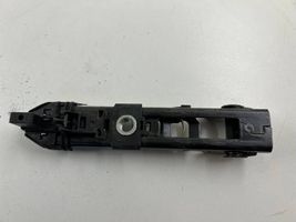 8v0857819 Volkswagen Golf VII Sicherheitsgurt-Einstellschiene 