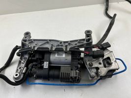 Porsche Macan Compresseur / pompe à suspension pneumatique 15159903111