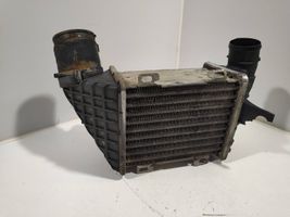 Volkswagen Vento Chłodnica powietrza doładowującego / Intercooler 1231877