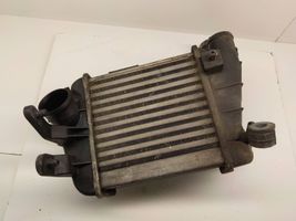 Audi A4 S4 B7 8E 8H Chłodnica powietrza doładowującego / Intercooler 8E0145805R