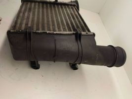 Audi A4 S4 B7 8E 8H Chłodnica powietrza doładowującego / Intercooler 8E0145805S