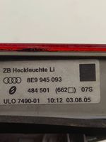 Audi A4 S4 B7 8E 8H Lampy tylnej klapy bagażnika 8E9945093