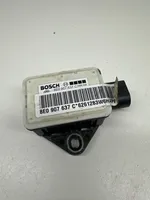 Audi A4 S4 B7 8E 8H Capteur de vitesse de lacet d'accélération ESP 8E0907637C