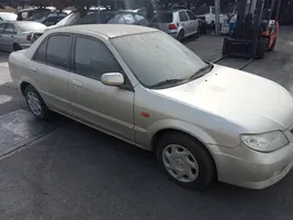 Mazda 323 Poignée inférieure de porte avant 