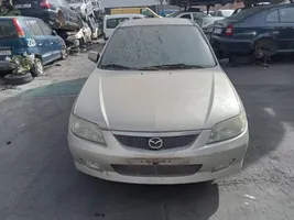 Mazda 323 Hansikaslokero 