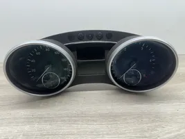 Mercedes-Benz GL X164 Spidometras (prietaisų skydelis) A2C53361662
