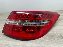 Mercedes-Benz E C207 W207 Luci posteriori A2079060258