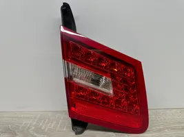 Mercedes-Benz E C207 W207 Lampy tylnej klapy bagażnika A2078200364