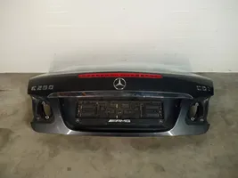 Mercedes-Benz E C207 W207 Takaluukun/tavaratilan kansi 