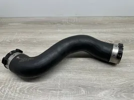 Mercedes-Benz E C207 W207 Tube d'admission de tuyau de refroidisseur intermédiaire A2045282182