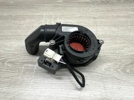 Mercedes-Benz E C207 W207 Pompe à eau de liquide de refroidissement A2049060215