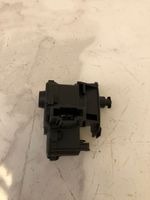 Audi A4 S4 B8 8K Motorino del tappo del serbatoio del carburante 8K0862153F