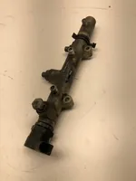 Audi A4 S4 B7 8E 8H Kraftstoffverteiler Einspritzleiste 059130090J