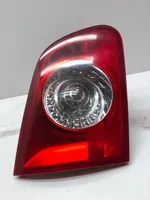 Volkswagen PASSAT B6 Lampy tylnej klapy bagażnika 3C9945093A