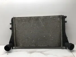 Volkswagen PASSAT B5.5 Chłodnica powietrza doładowującego / Intercooler 1K0145803A