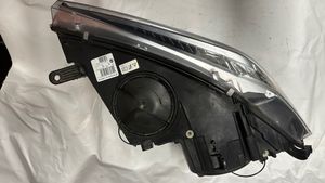 BMW X5 F15 Lampa przednia 7399118