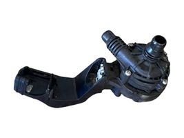 BMW 5 G30 G31 Pompa elettrica dell’acqua/del refrigerante ausiliaria 6834923