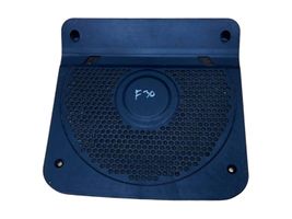 BMW 3 F30 F35 F31 Subwoofer-bassoelementin etusäleikkö/lista 9227819