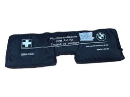 BMW 3 F30 F35 F31 Trousse de premiers secours 8270015