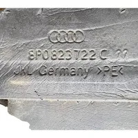 Audi A3 S3 8P Putoplastas sparno 8P0823722C