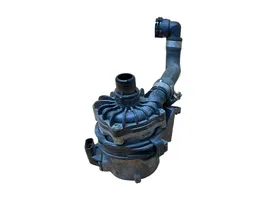 BMW X5 F15 Pompe à eau de liquide de refroidissement 11517566335