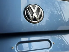 Volkswagen Multivan T6 Takaluukun/tavaratilan kansi 7E0827105C