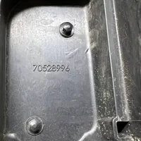 BMW 5 F10 F11 Air filter box cover 8573869