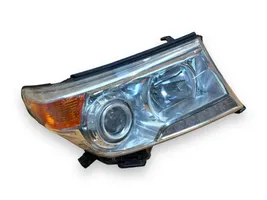 Toyota Land Cruiser (J200) Lampa przednia 3740079075