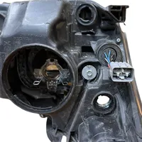 Toyota Avensis T270 Lampa przednia 1010017687