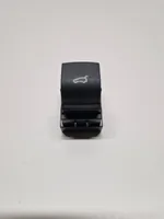 BMW X4 F26 Przełącznik / Przycisk otwierania klapy bagażnika 9303662