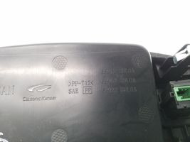 Nissan Leaf I (ZE0) Porte-gobelet 689T23NL0A