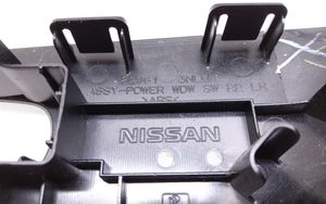 Nissan Leaf I (ZE0) Support bouton lève vitre porte arrière 829613NL0A