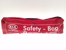 KIA Ceed First aid kit E889066000