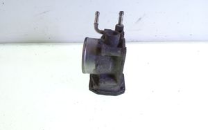 Toyota Avensis T270 Throttle valve 220300D011