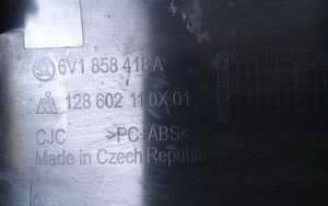 Skoda Fabia Mk3 (NJ) Element deski rozdzielczej / środek 6V1858418A