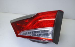 Hyundai i40 Lampy tylnej klapy bagażnika 924043Z001