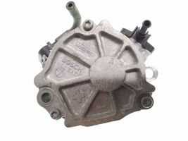 Volvo V40 Cross country Pompe à vide 9604021880