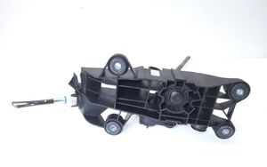 Ford Courier Pavarų perjungimo mechanizmas (kulysa) (salone) AV1R7C453CKA