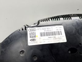 Audi A5 8T 8F Nopeusmittari (mittaristo) 8T0920931T